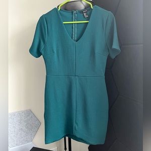 ✨2/$10 | Forever 21 Short Sleeve Mini Dress